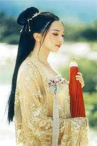 袁鹰吕强